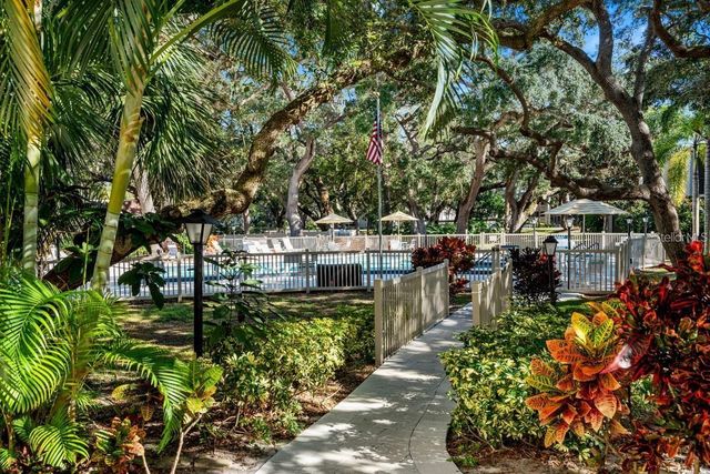 871 NEW YORK AVENUE 307, Dunedin, FL 34698