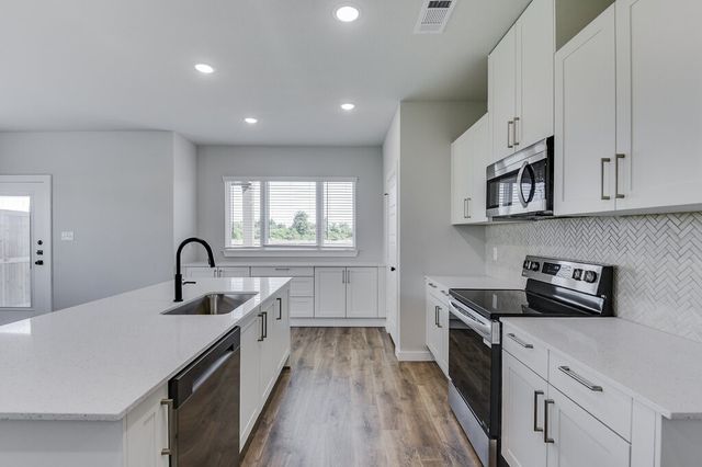 4024-4026-4028 Lecroy Court, Midlothian, TX 76065
