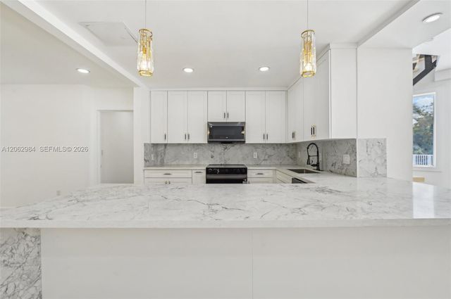 2001 SW 23rd Avenue, Fort Lauderdale, FL 33312