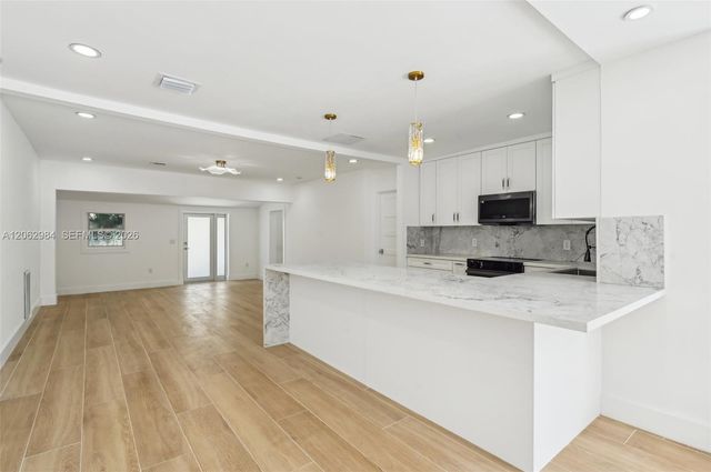 2001 SW 23rd Avenue, Fort Lauderdale, FL 33312