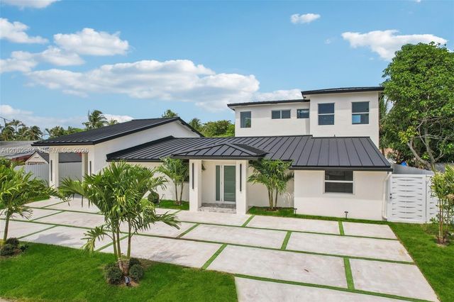 2001 SW 23rd Avenue, Fort Lauderdale, FL 33312