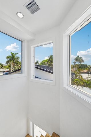 2001 SW 23rd Avenue, Fort Lauderdale, FL 33312