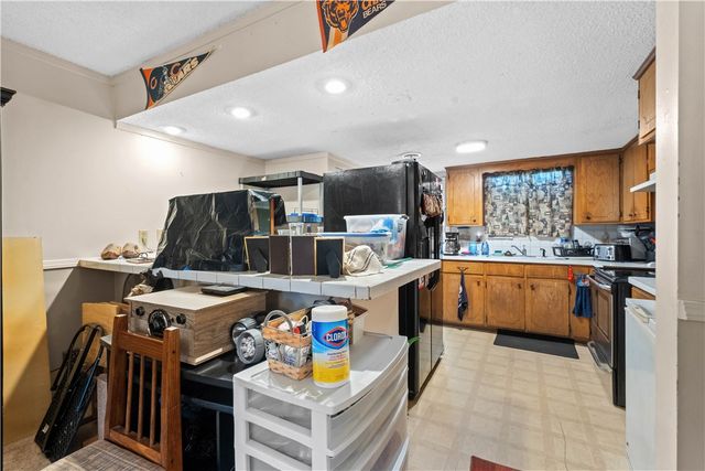 1011 & 1009 W Cypress Street, Rogers, AR 72756