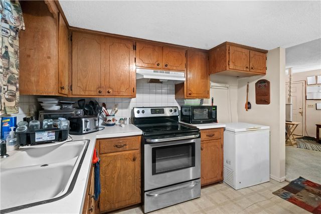 1011 & 1009 W Cypress Street, Rogers, AR 72756