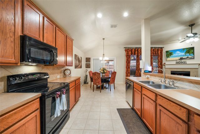 1921 Fairway Glen Drive, Wylie, TX 75098