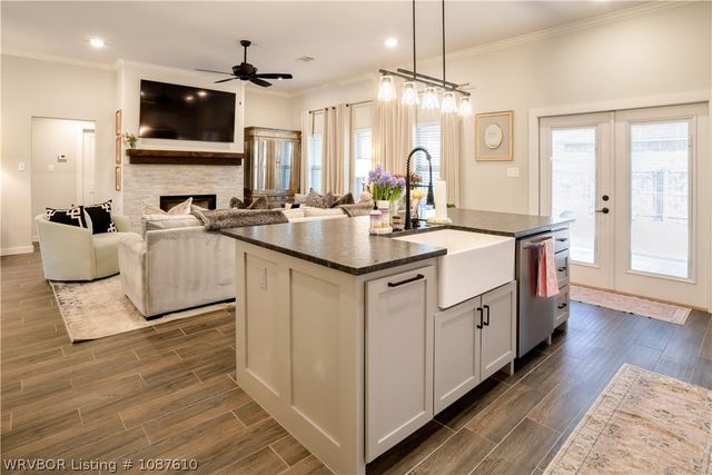 925 Mourning Dove, Barling, AR 72923