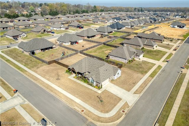 925 Mourning Dove, Barling, AR 72923