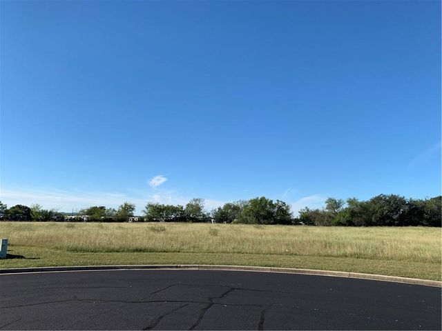 1900 Cisco DR, Spicewood, TX 78669