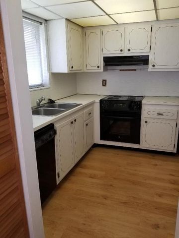 2601 Boundbrook Boulevard 104, Palm Springs, FL 33406