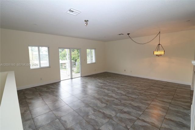 609 NE 28th St 1, Wilton Manors, FL 33334