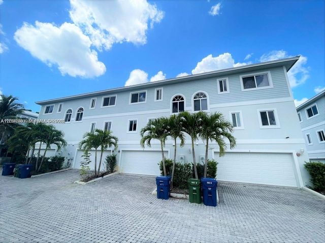 609 NE 28th St 1, Wilton Manors, FL 33334