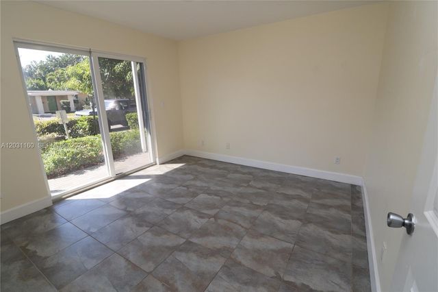 609 NE 28th St 1, Wilton Manors, FL 33334