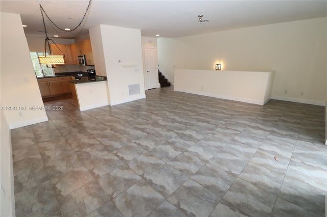 609 NE 28th St 1, Wilton Manors, FL 33334