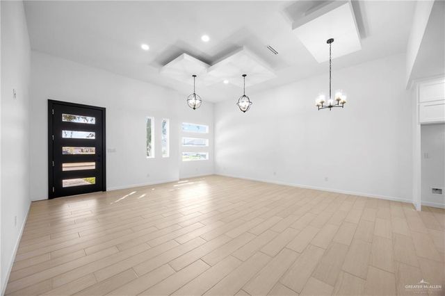 2221 N Woody Street, Edinburg, TX 78541