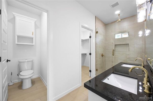 2221 N Woody Street, Edinburg, TX 78541