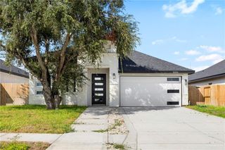 2221 N Woody Street, Edinburg, TX 78541