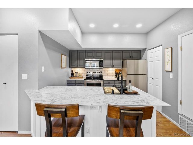 6001 S Yosemite St E205, Greenwood Village, CO 80111
