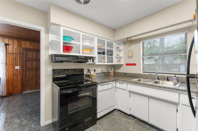 715 W BEACON ROAD, Lakeland, FL 33803