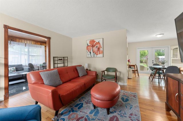 715 W BEACON ROAD, Lakeland, FL 33803