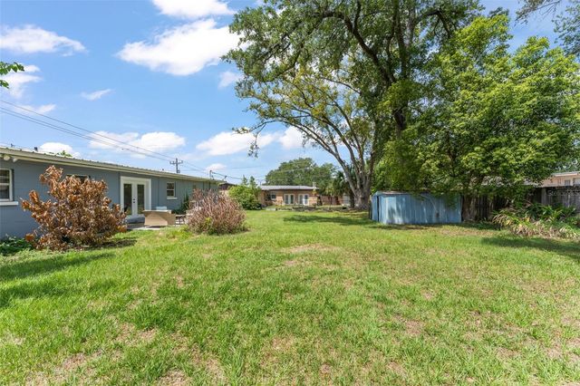 715 W BEACON ROAD, Lakeland, FL 33803