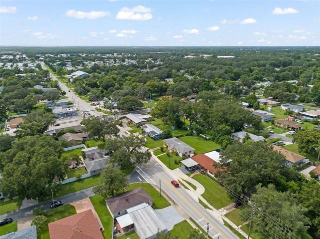 715 W BEACON ROAD, Lakeland, FL 33803