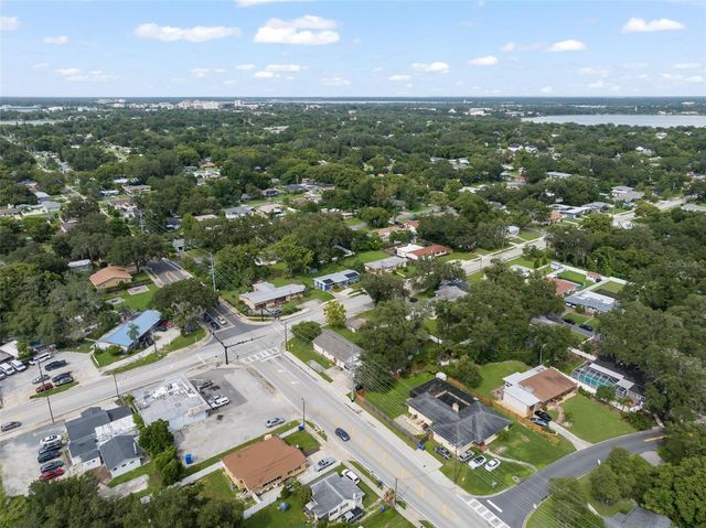 715 W BEACON ROAD, Lakeland, FL 33803
