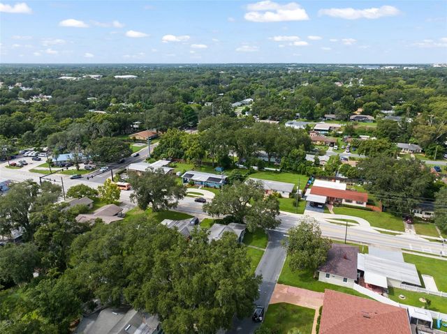 715 W BEACON ROAD, Lakeland, FL 33803