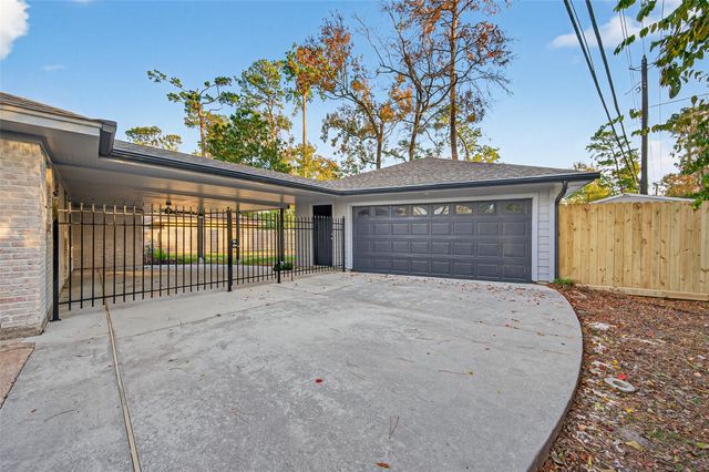 902 Kingsbridge Road, Houston, TX 77073