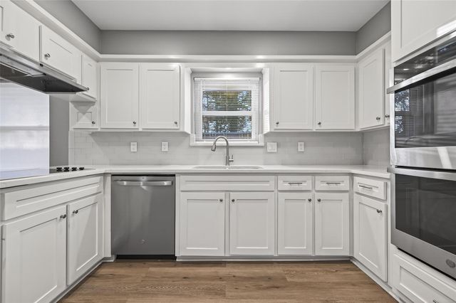 902 Kingsbridge Road, Houston, TX 77073