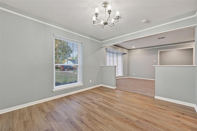 902 Kingsbridge Road, Houston, TX 77073