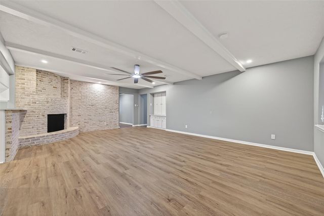 902 Kingsbridge Road, Houston, TX 77073