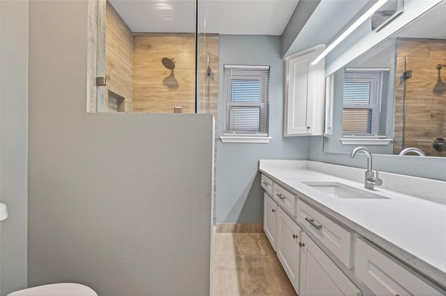 902 Kingsbridge Road, Houston, TX 77073