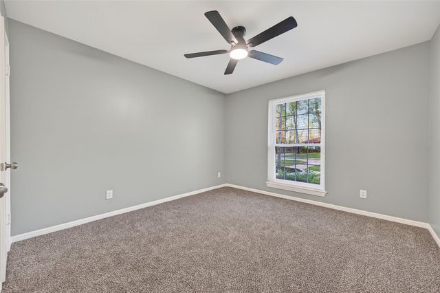 902 Kingsbridge Road, Houston, TX 77073