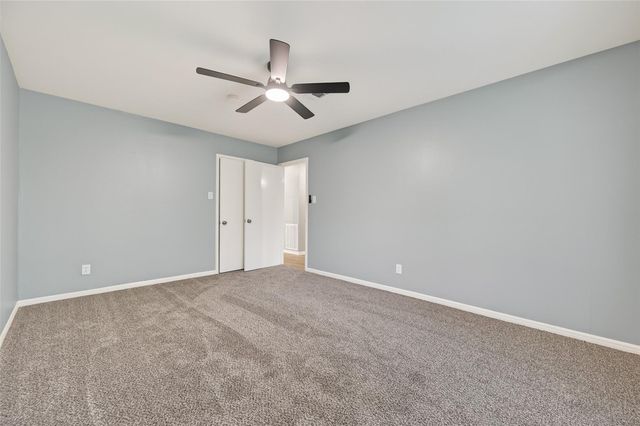 902 Kingsbridge Road, Houston, TX 77073