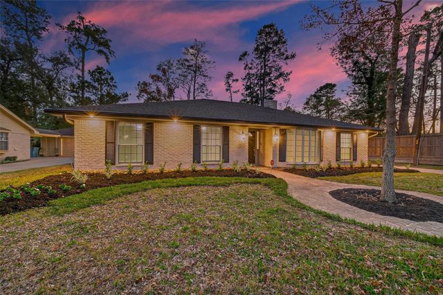 902 Kingsbridge Road, Houston, TX 77073