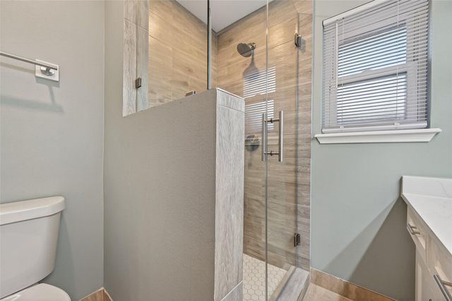 902 Kingsbridge Road, Houston, TX 77073