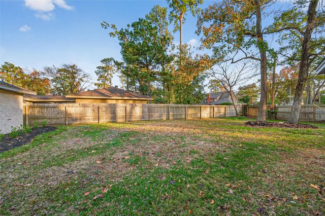 902 Kingsbridge Road, Houston, TX 77073