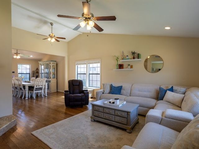 8209 Woodside Road, Rowlett, TX 75088