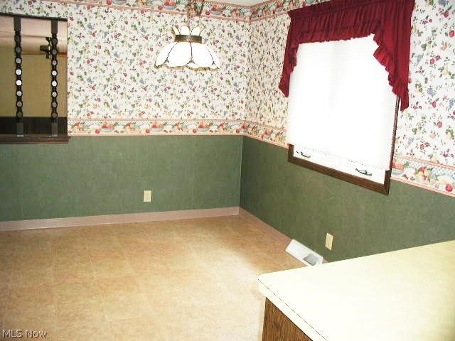 5610 Essex Drive, Seven Hills, OH 44131