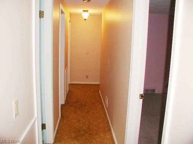5610 Essex Drive, Seven Hills, OH 44131