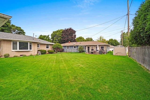 311 S KARLYN STREET, Kimberly, WI 54136
