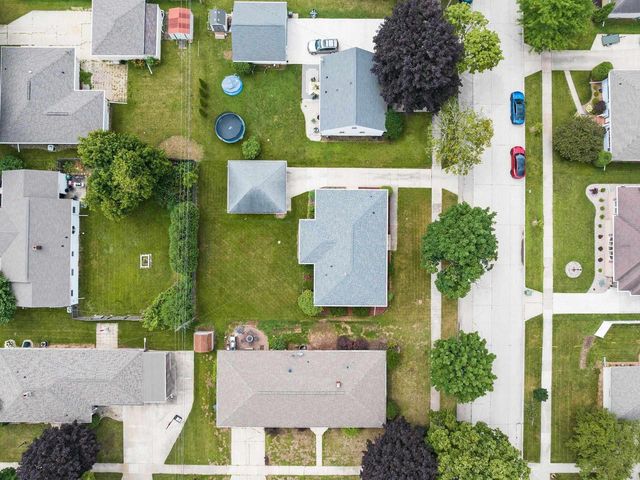 311 S KARLYN STREET, Kimberly, WI 54136