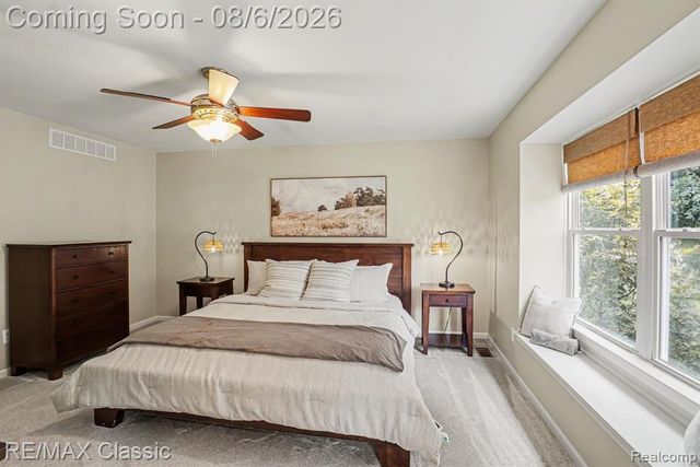 8655 Pettysville Road, Pinckney, MI 48169
