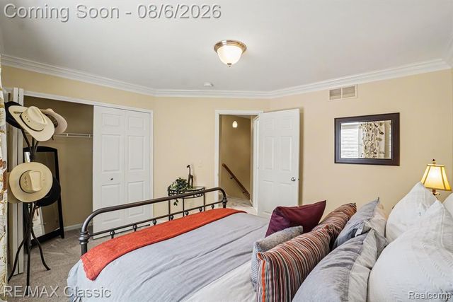 8655 Pettysville Road, Pinckney, MI 48169