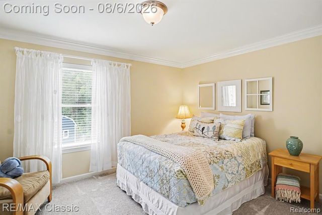 8655 Pettysville Road, Pinckney, MI 48169