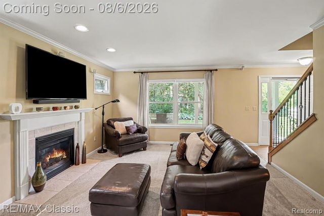 8655 Pettysville Road, Pinckney, MI 48169