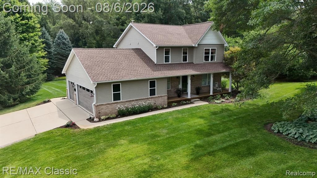 8655 Pettysville Road, Pinckney, MI 48169