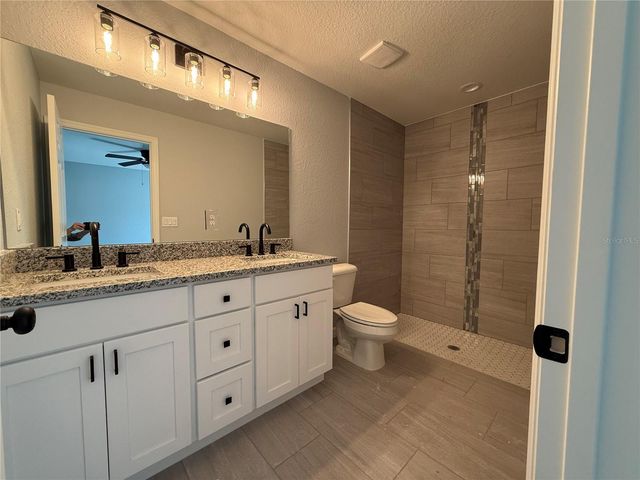 3 GUAVA PLACE DRIVE, Ocklawaha, FL 32179