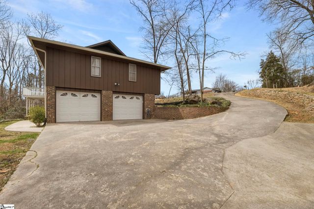 7 Balmoral Court, Greenville, SC 29611