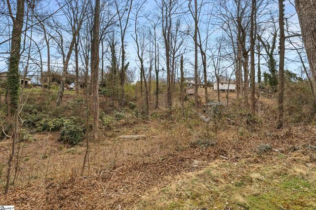 7 Balmoral Court, Greenville, SC 29611